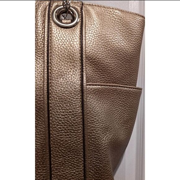 Nine West Hold Tote/Laptop Bag/Excellent Used Condition/Great Carryall - Picture 9 of 10